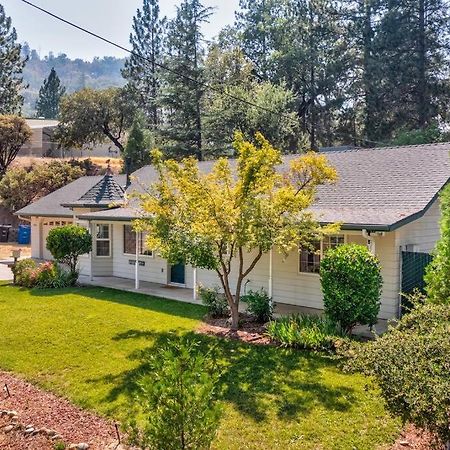 Acorn House - Charming House In Green Heaven With Pool Table With Lovely Backyard Oakhurst Exterior photo
