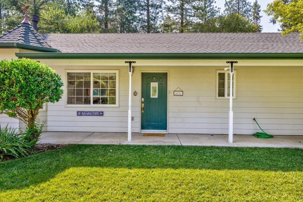 Acorn House - Charming House In Green Heaven With Pool Table With Lovely Backyard Oakhurst Exterior photo