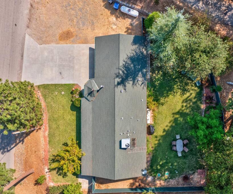 Acorn House - Charming House In Green Heaven With Pool Table With Lovely Backyard Oakhurst Exterior photo