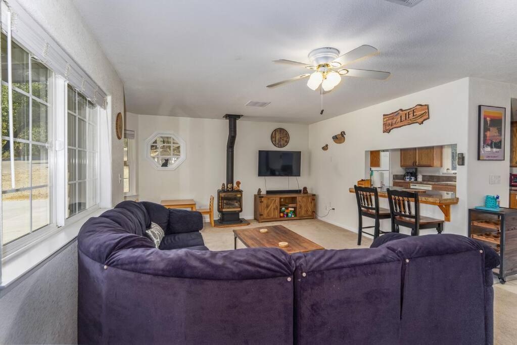 Acorn House - Charming House In Green Heaven With Pool Table With Lovely Backyard Oakhurst Exterior photo
