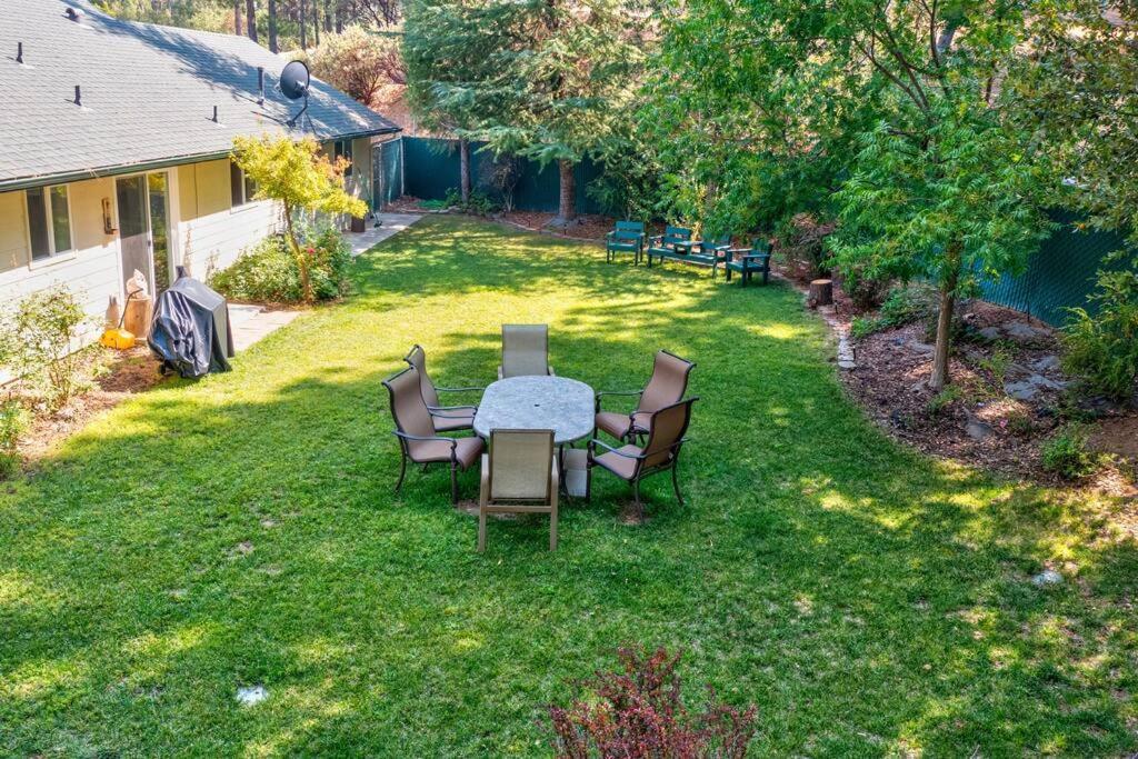 Acorn House - Charming House In Green Heaven With Pool Table With Lovely Backyard Oakhurst Exterior photo