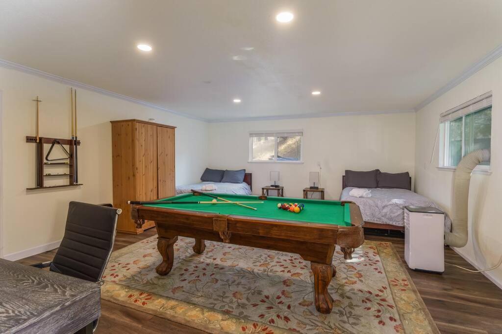Acorn House - Charming House In Green Heaven With Pool Table With Lovely Backyard Oakhurst Exterior photo