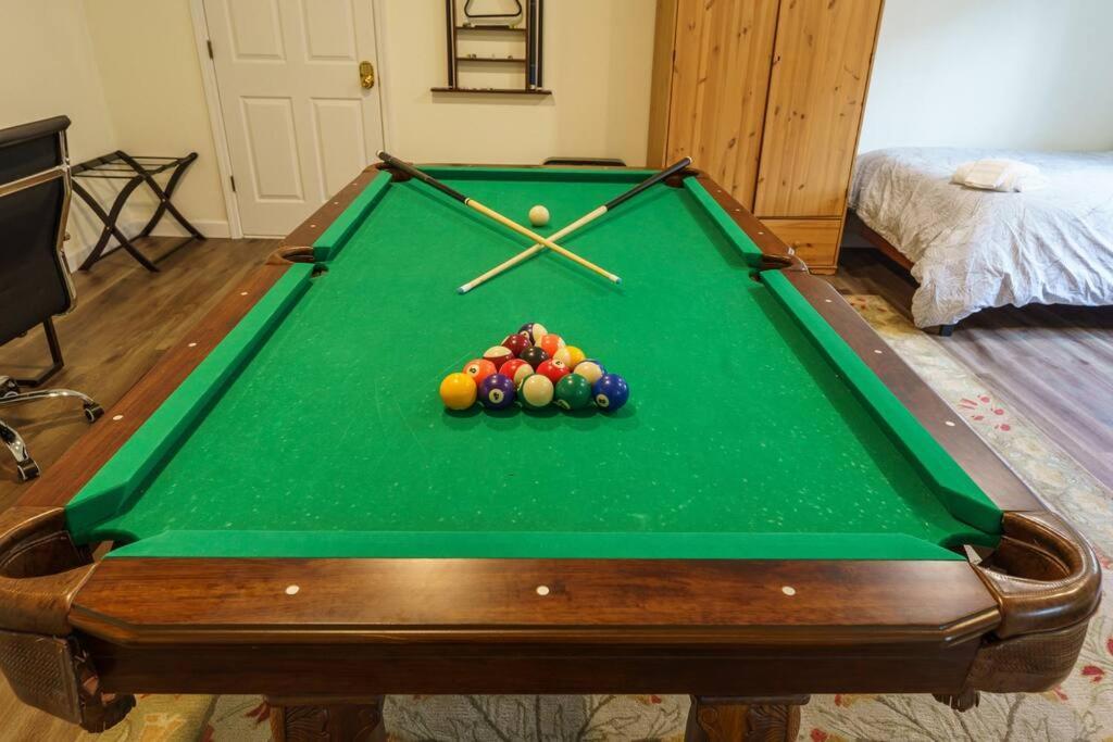 Acorn House - Charming House In Green Heaven With Pool Table With Lovely Backyard Oakhurst Exterior photo